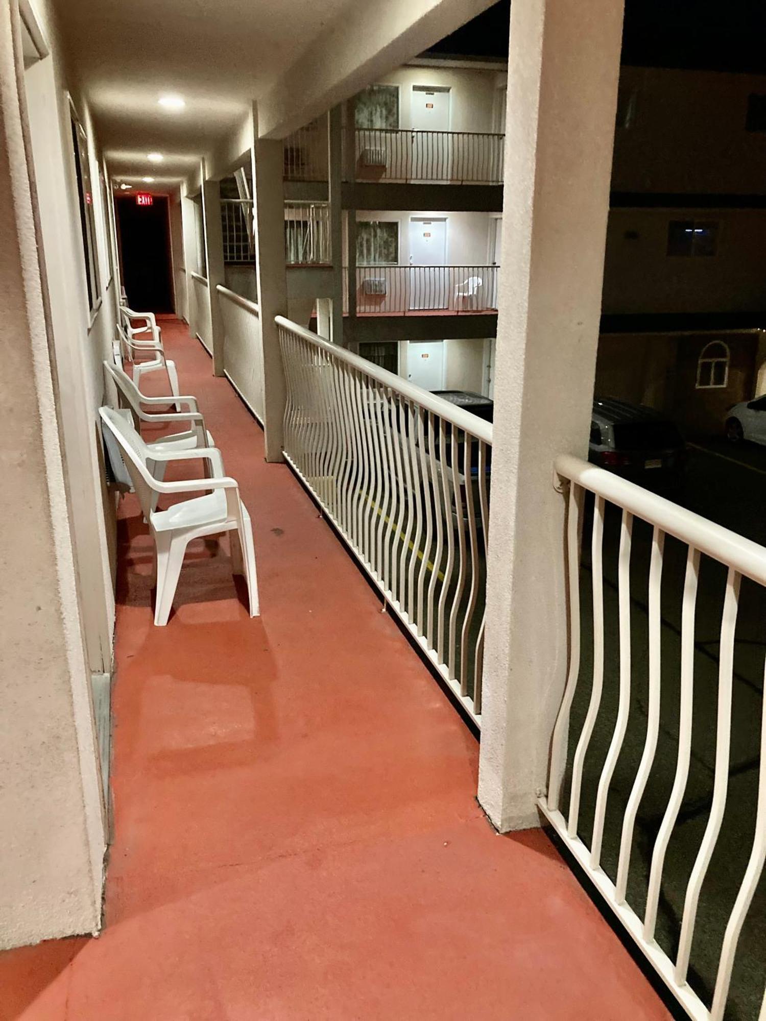 Motel 99 グランド・フォークス エクステリア 写真