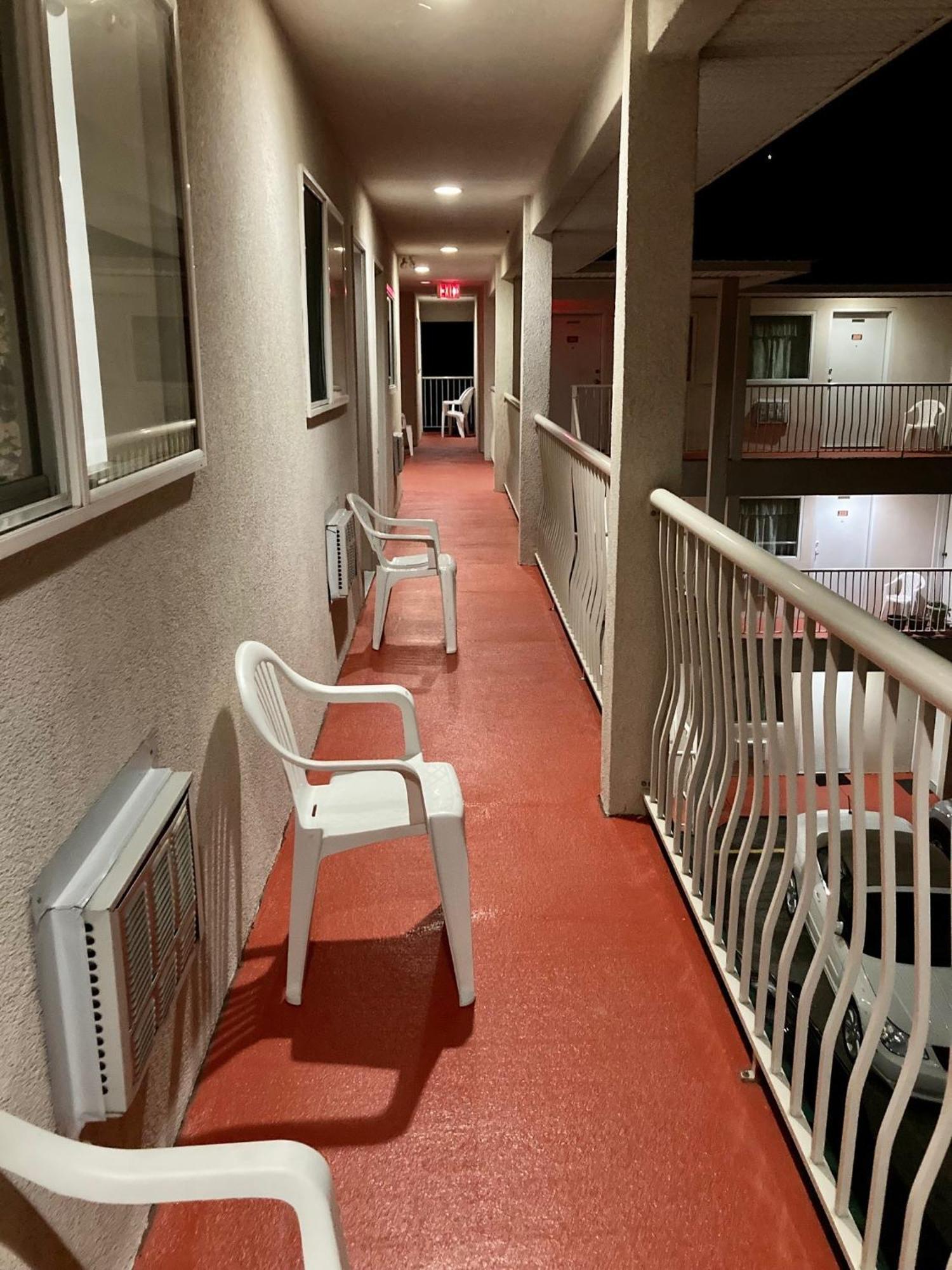 Motel 99 グランド・フォークス エクステリア 写真