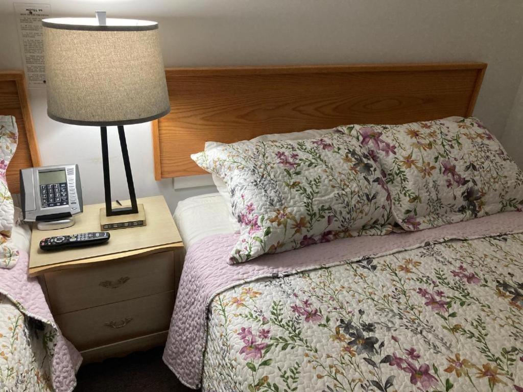 Motel 99 グランド・フォークス エクステリア 写真